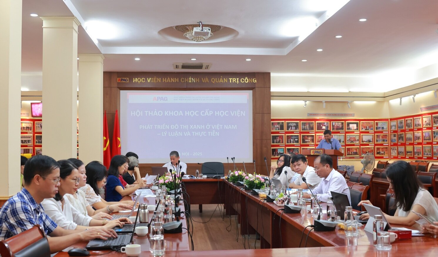 Hội thảo khoa học “Phát triển đô thị xanh ở Việt Nam – Lý luận và thực tiễn”