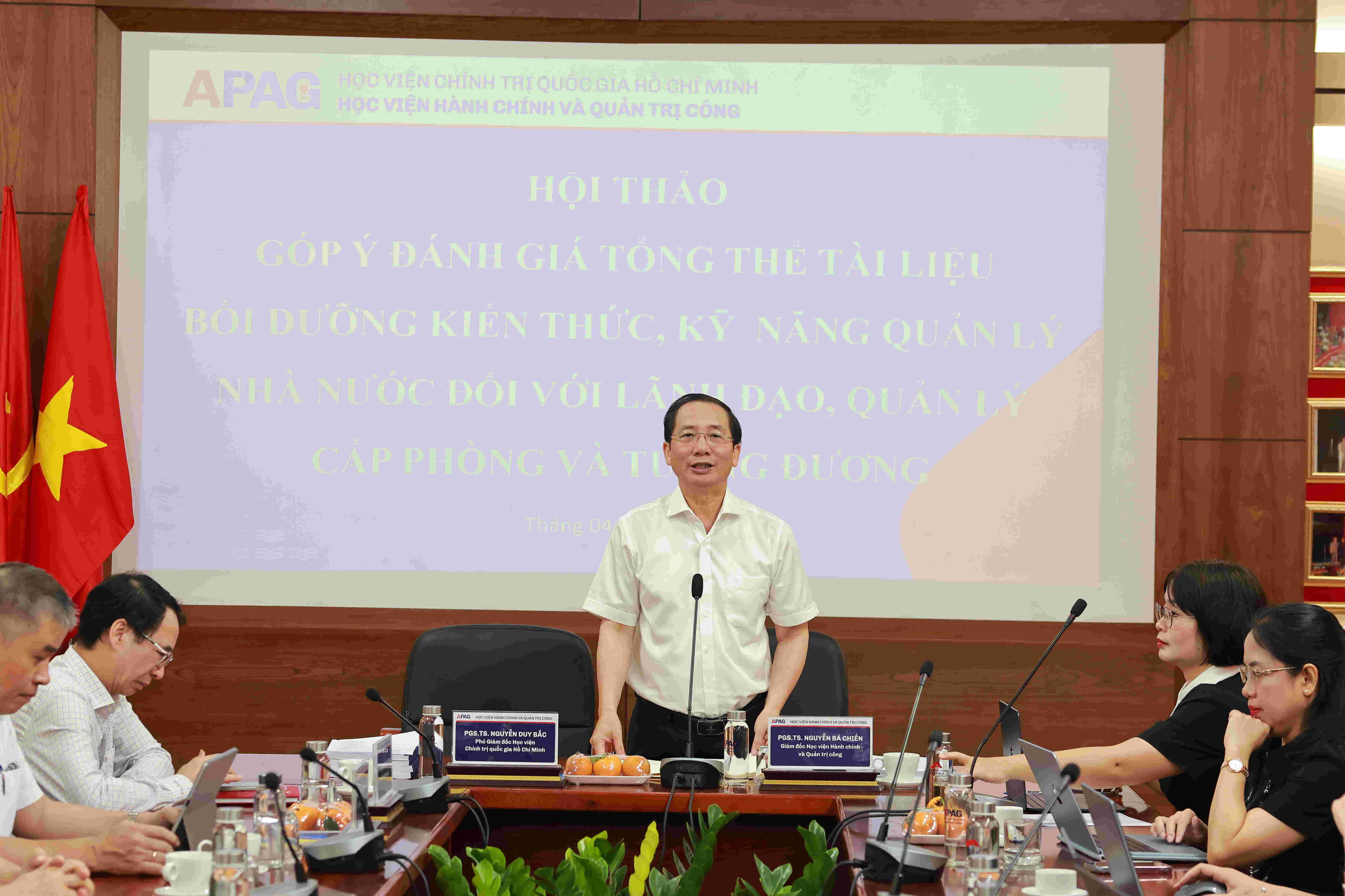 Hoàn thiện tài liệu bồi dưỡng lãnh đạo cấp phòng: Tăng tính thực tiễn, nâng cao năng lực thực thi công vụ