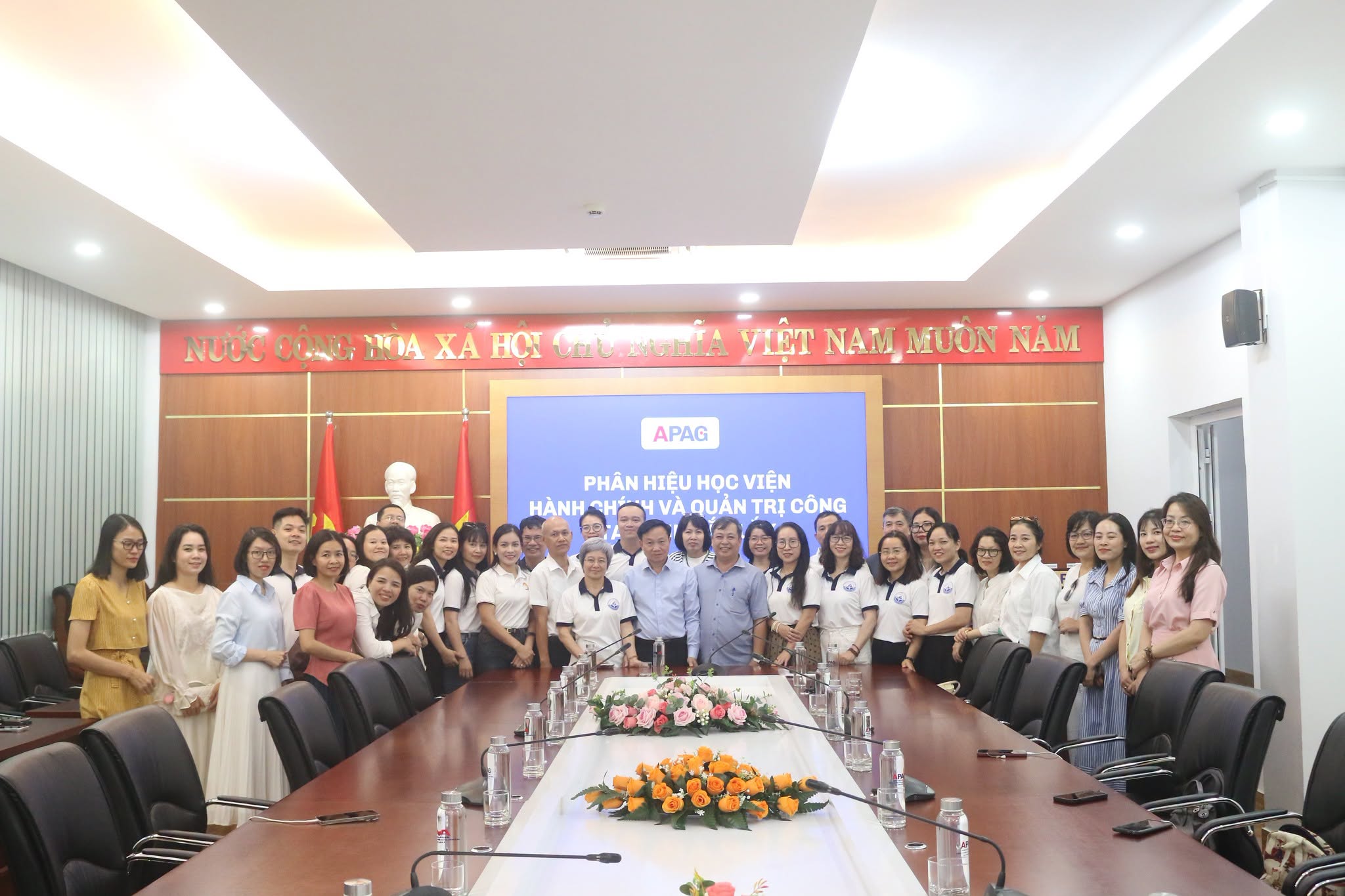 Phân hiệu Học viện Hành chính và Quản trị công tại tỉnh Đắk Lắk tăng cường trao đổi chuyên môn với Khoa Quản lý phát triển xã hội 