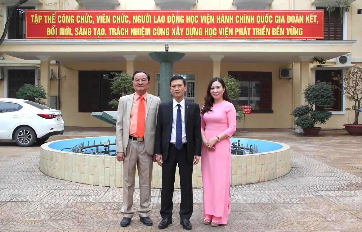 <p class='alt_imgEditor'>Lãnh đạo Ban Kế hoạch – Tài chính</p>