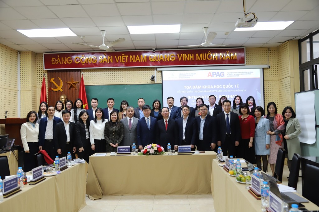 Participants of the seminar.