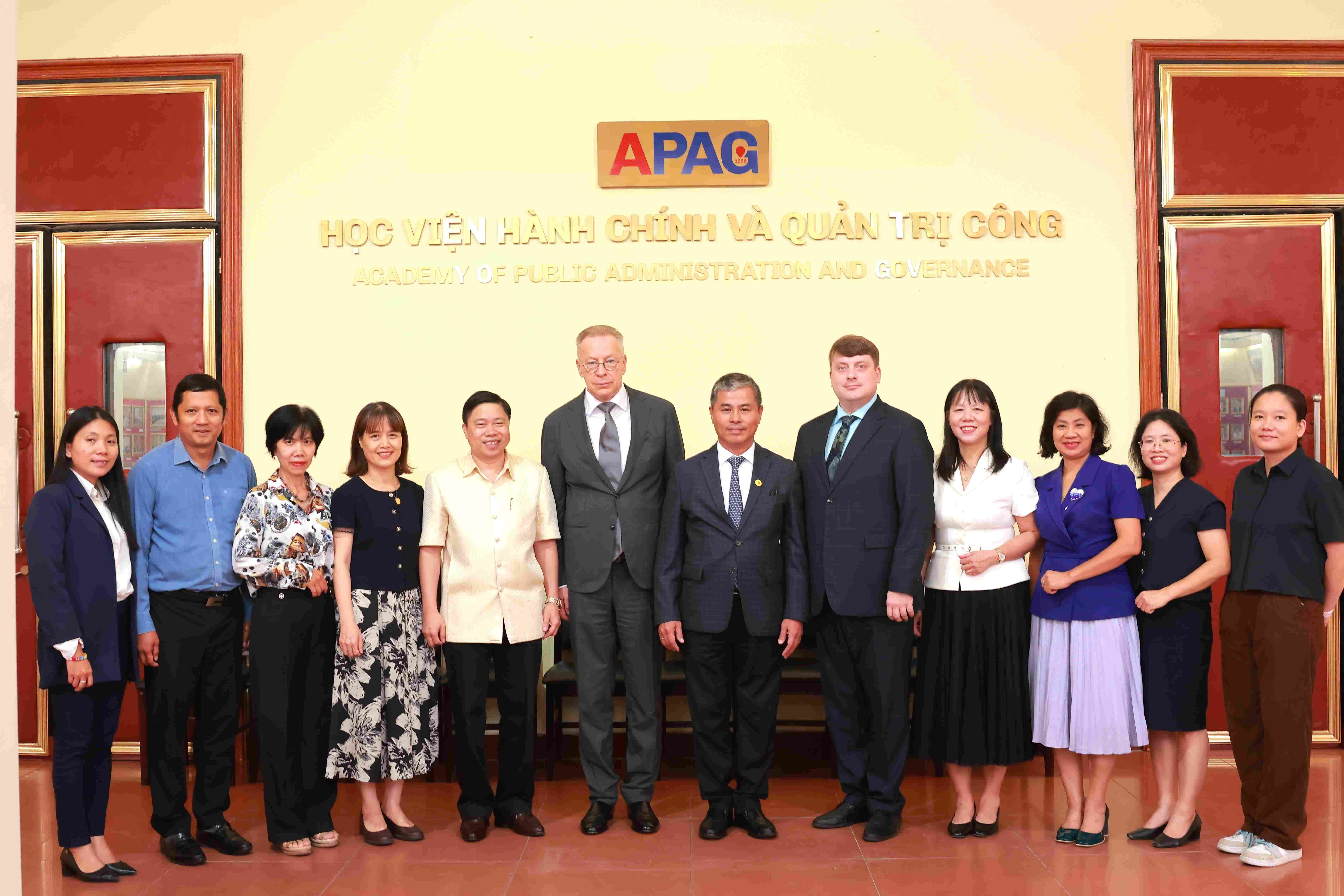 APAG hosts a working session with the delegation of the Russian State University for the Humanities