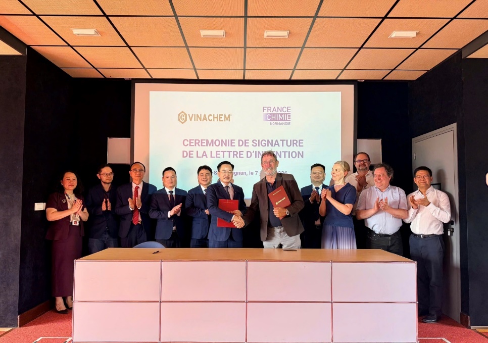 Cultivating Leadership Capacity and Fostering Innovation in the Green Growth Era: The Impact of the Collaborative Model Between the Academy of Public Administration and Governance, EM Normandie Business School, and the Vietnam National Chemical 