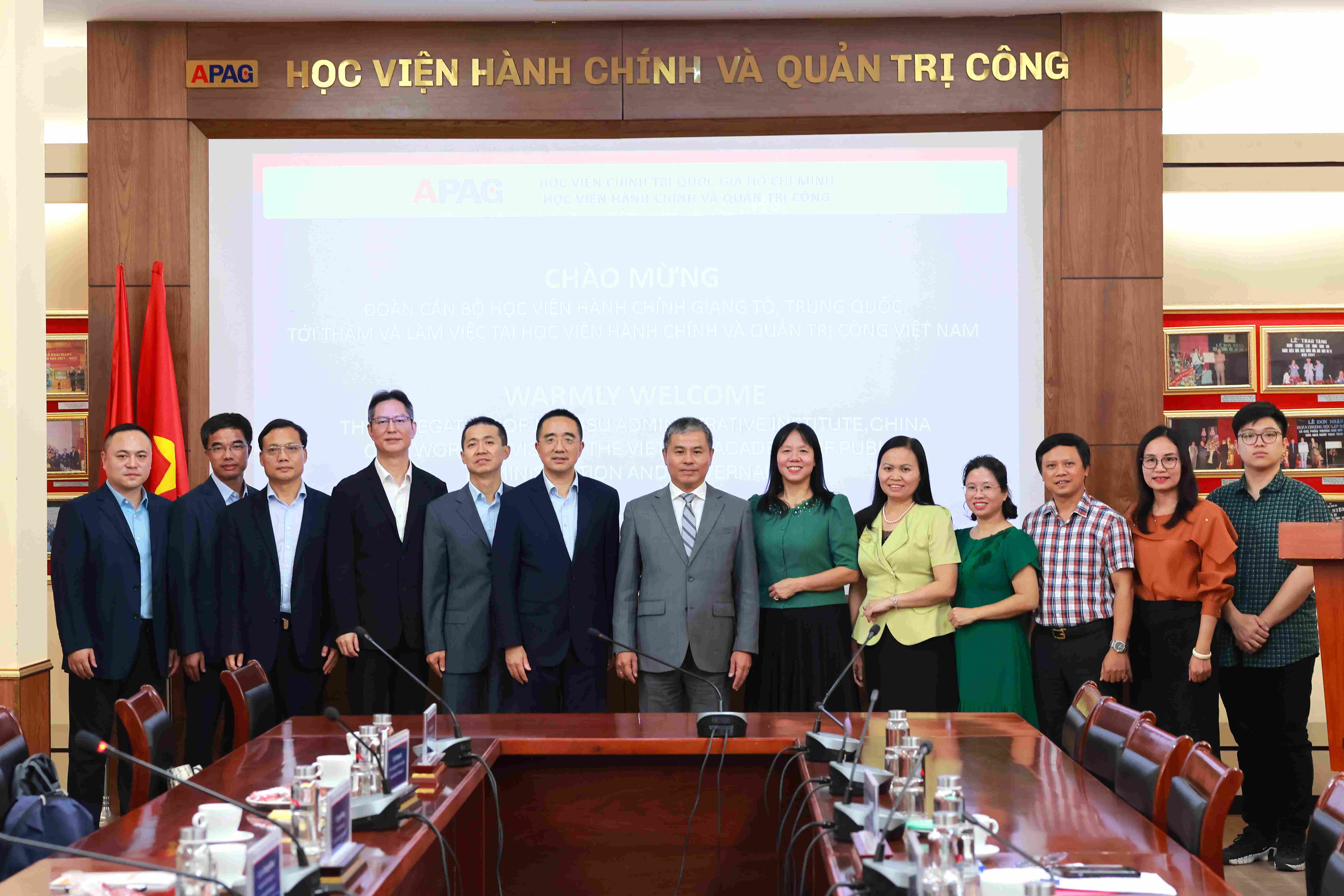 Học viện Hành chính và Quản trị công (Việt Nam) tiếp và làm việc với Đoàn công tác Học viện Hành chính Giang Tô (Trung Quốc)