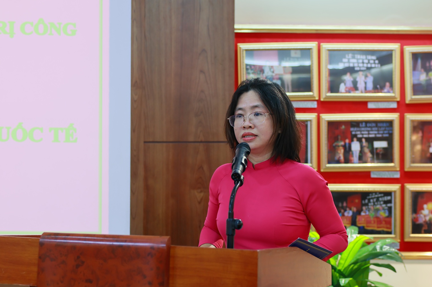 4 Chị Tuyết