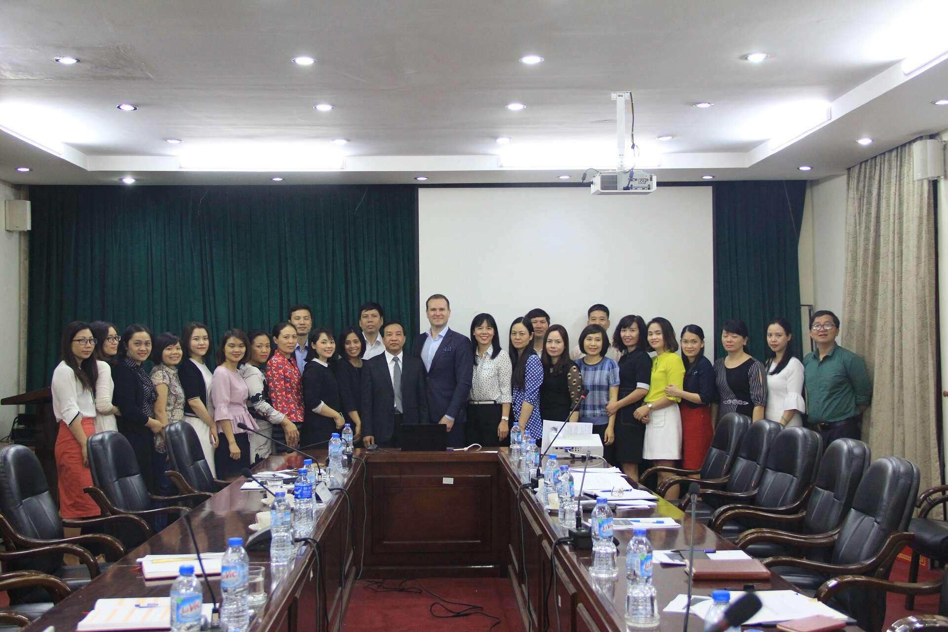 Tọa đàm khoa học quốc tế “Quản lý tri thức thúc đẩy phát triển kinh tế – xã hội” và “ Quản lý chất lượng đào tạo: kinh nghiệm của Phần Lan và các giá trị tham khảo cho Việt Nam”