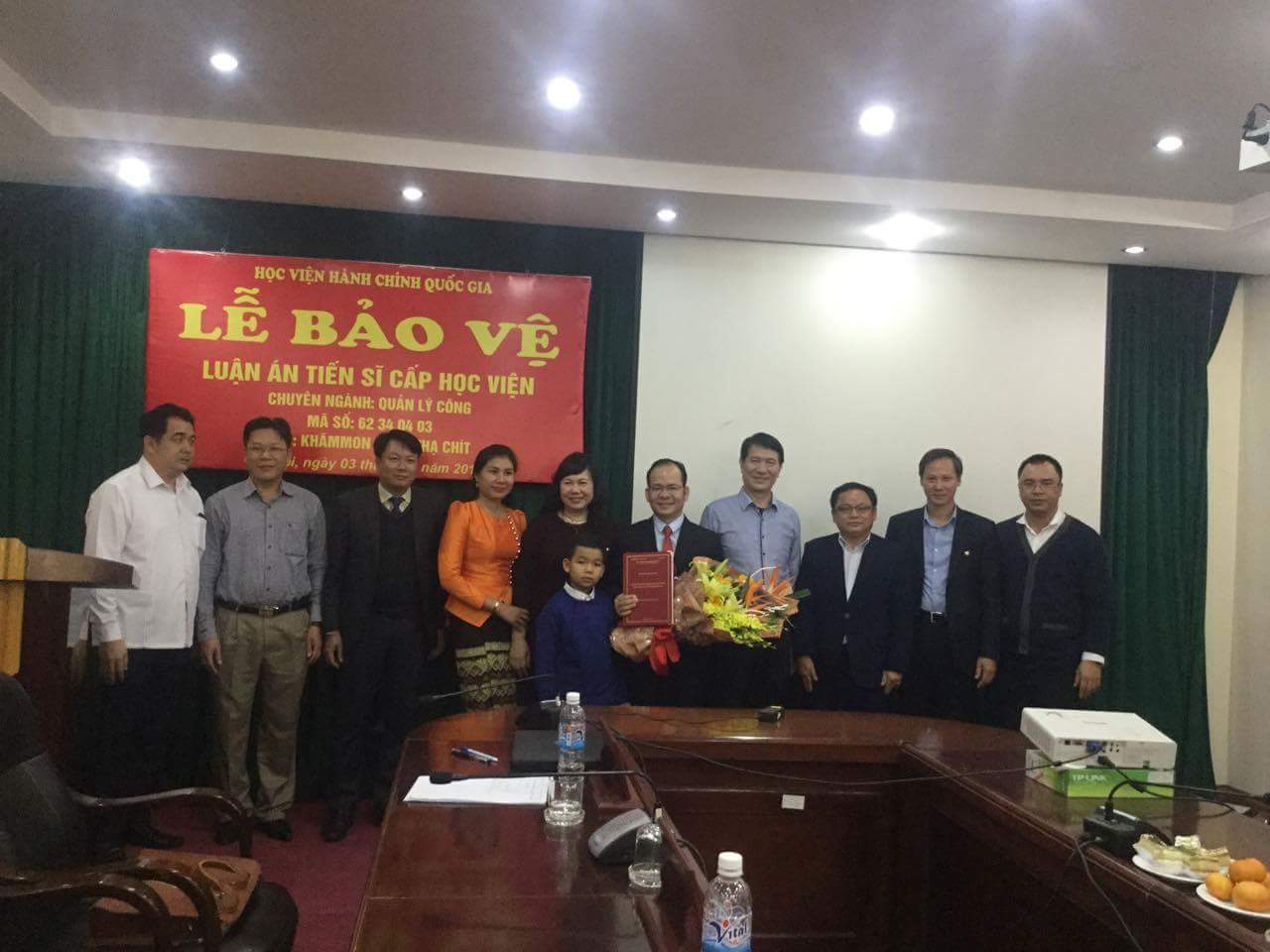 Nghiên cứu sinh Lào Khăm-mone Chăn-thạ-chít bảo vệ luận án Tiến sĩ cấp Học viện