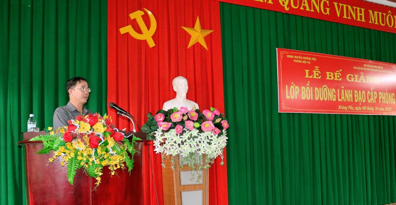 Ông Mai Đình Thọ - Phó bí thư Huyện Krông Pắk phát biểu tại buổi lễ