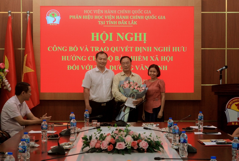 Khoa học liên ngành chúc mừng ThS. Dương Văn Ninh