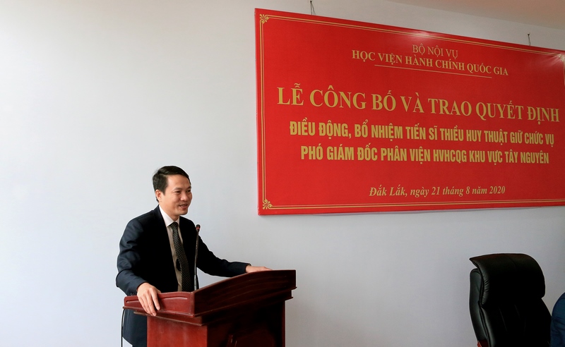 TS. Thiều Huy Thuật phát biểu nhận nhiệm vụ tại buổi lễ