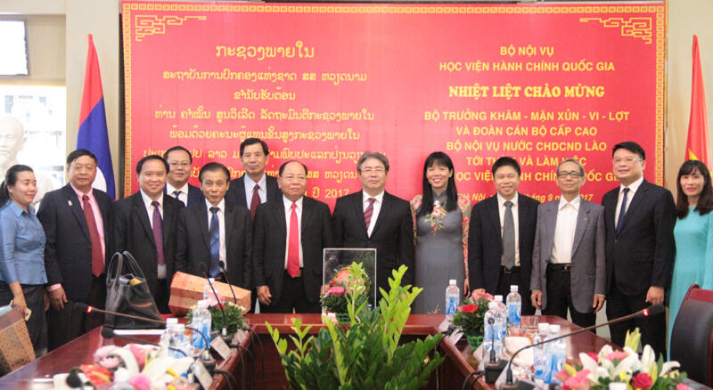 Giám đốc Học viện Hành chính Quốc gia tiếp và làm việc với đoàn Bộ trưởng Bộ Nội vụ nước CHDCND Lào