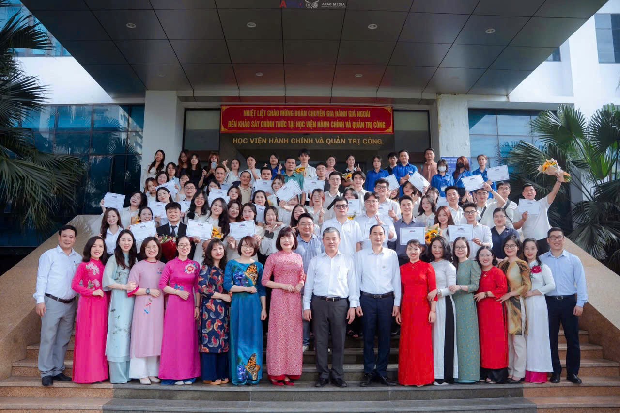 KHOA HÀNH CHÍNH HỌC