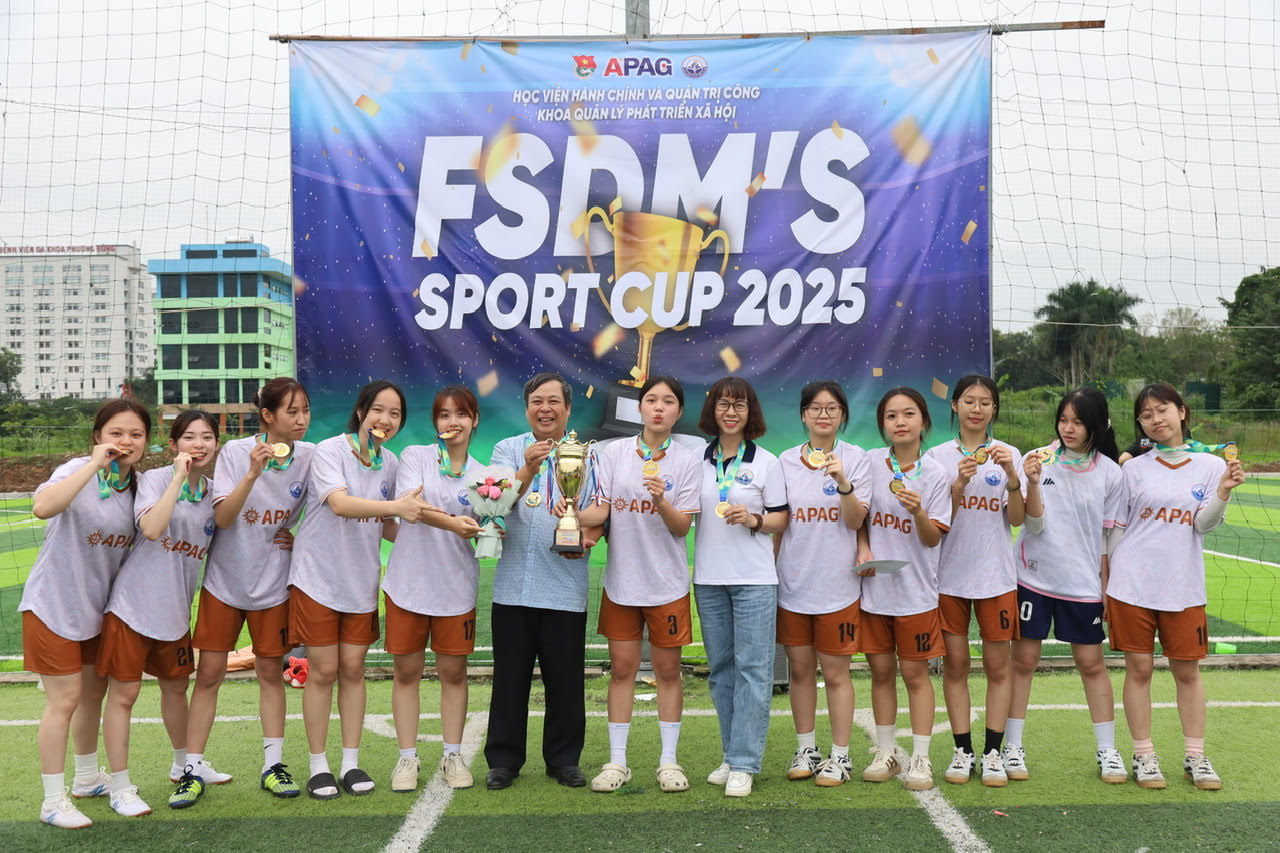 Bế mạc giải thể thao sinh viên Khoa Quản lý phát triển xã hội năm 2025