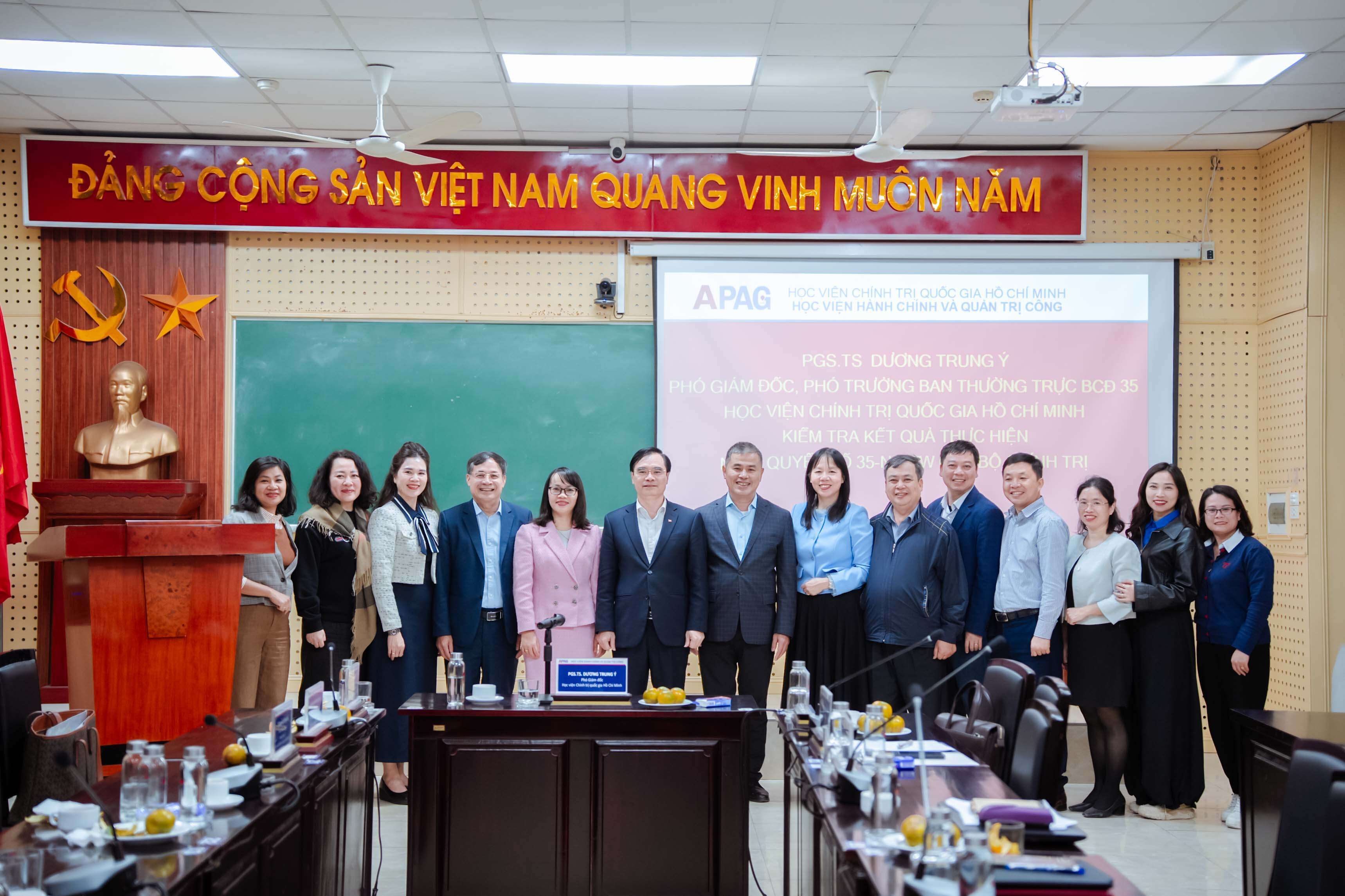 Ban Chỉ đạo 35 Học viện Chính trị quốc gia Hồ Chí Minh kiểm tra kết quả thực hiện Nghị quyết số 35-NQ/TW của Bộ Chính trị tại Học viện Hành chính và Quản trị công