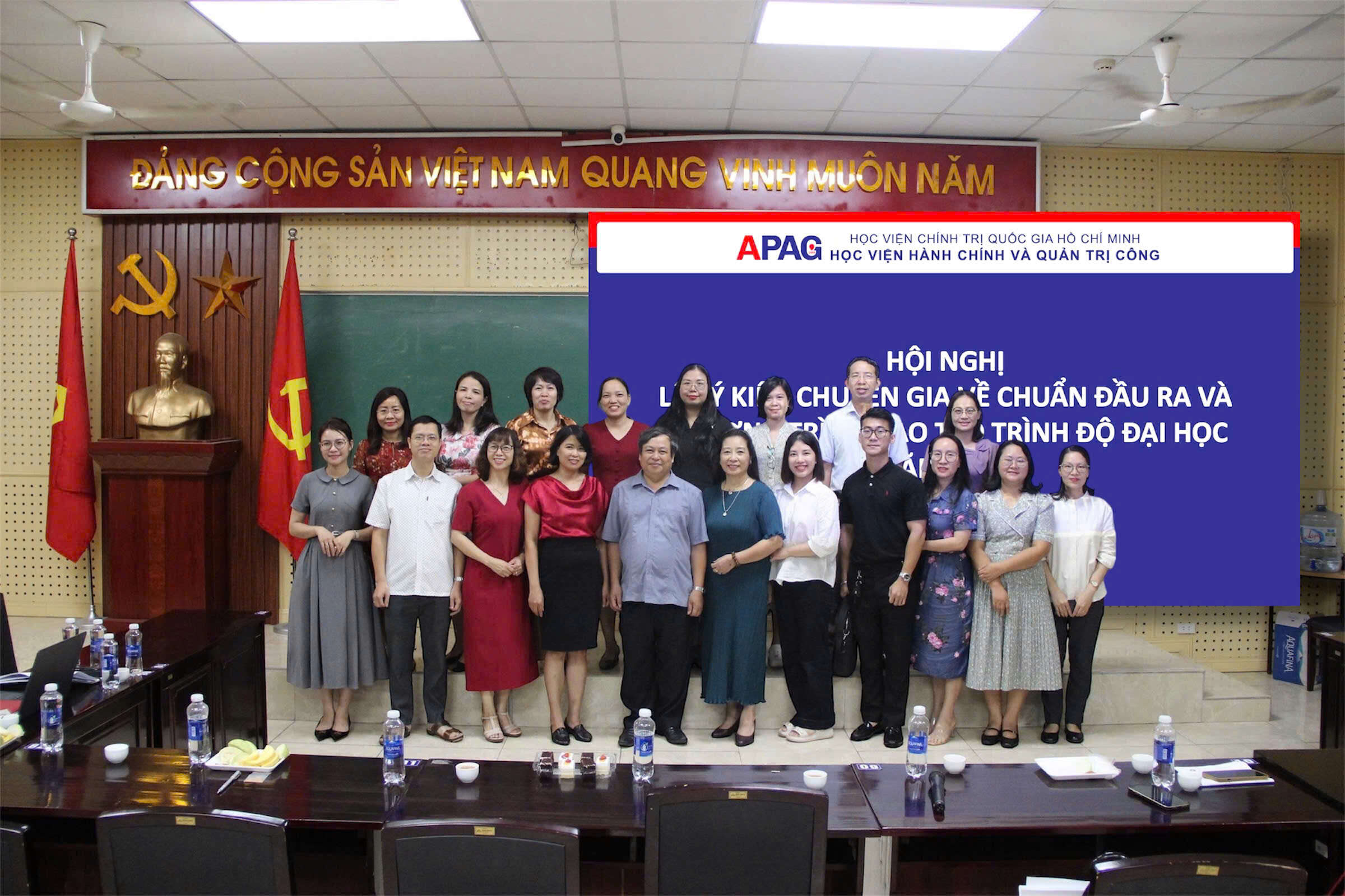Khoa Quản lý phát triển xã hội tổ chức hội nghị lấy ý kiến chuyên gia về chuẩn đầu ra và chương trình đào trình độ đại học