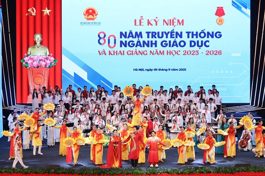 Lễ kỷ niệm 80 năm truyền thống ngành Giáo dục và Khai giảng năm học 2025 – 2026