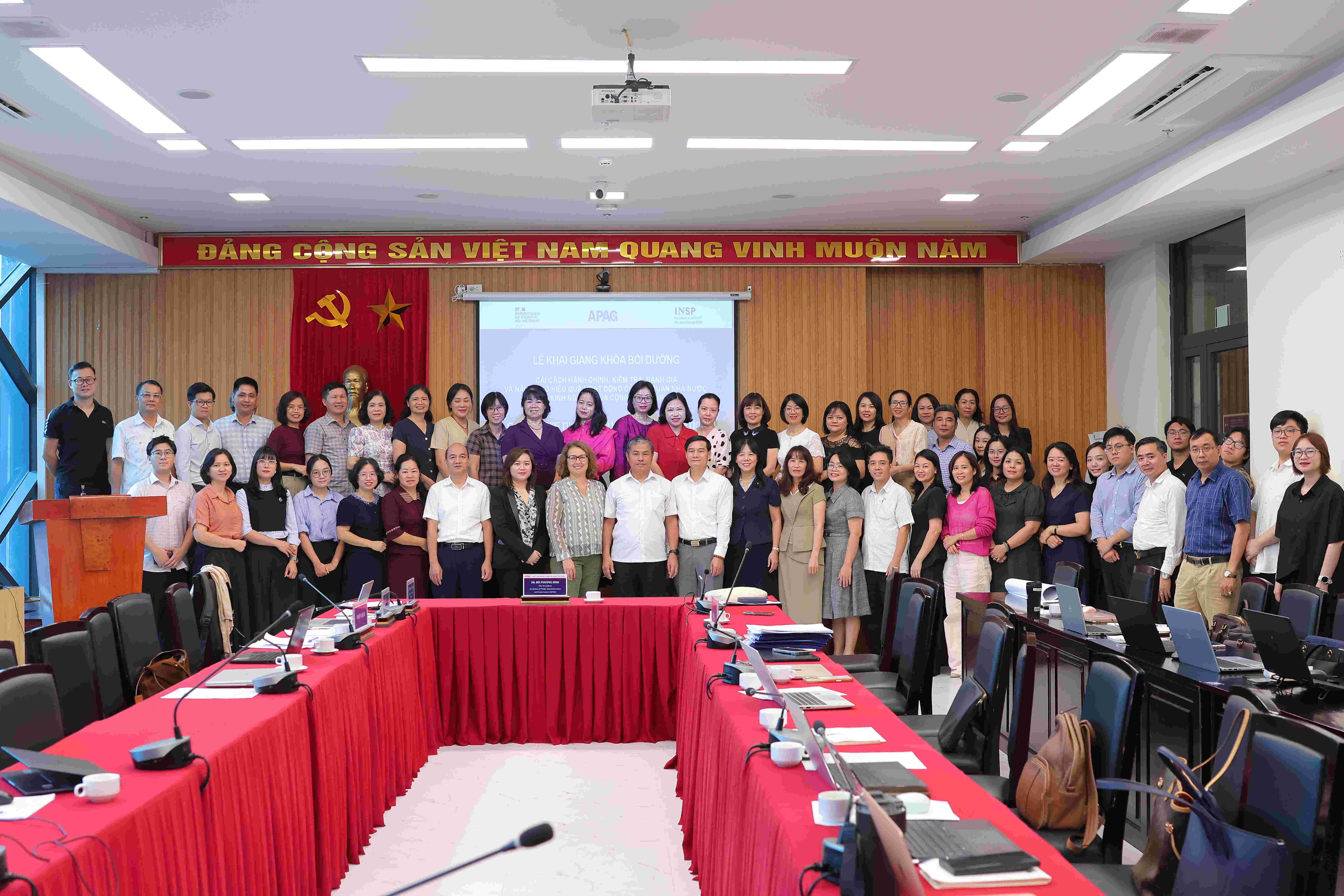 Học viện Hành chính và Quản trị công khai giảng khóa bồi dưỡng về cải cách hành chính và nâng cao hiệu quả hoạt động của cơ quan nhà nước: Kinh nghiệm thực tiễn của Cộng hòa Pháp