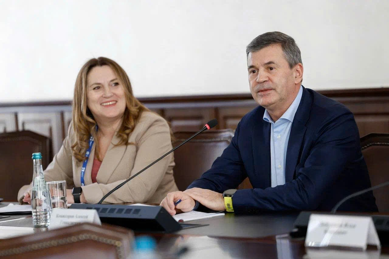 Đổi mới tư duy quản trị trong bối cảnh biến đổi sâu sắc của xã hội và hệ thống: góc nhìn từ Hội thảo khoa học quốc tế RANEPA lần thứ VII