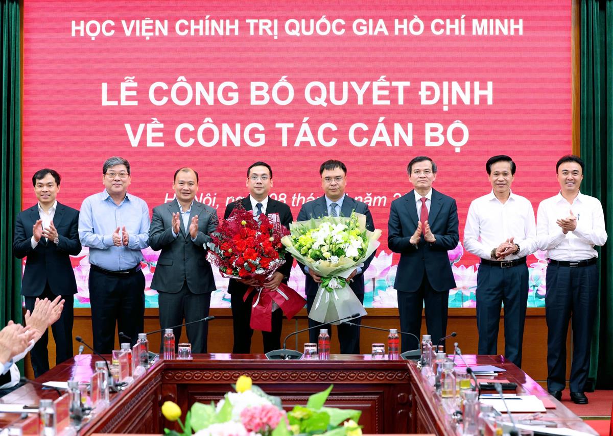 Công bố quyết định bổ nhiệm Trợ lý, Thư ký đồng chí Ủy viên Bộ Chính trị, Giám đốc Học viện Chính trị quốc gia Hồ Chí Minh
